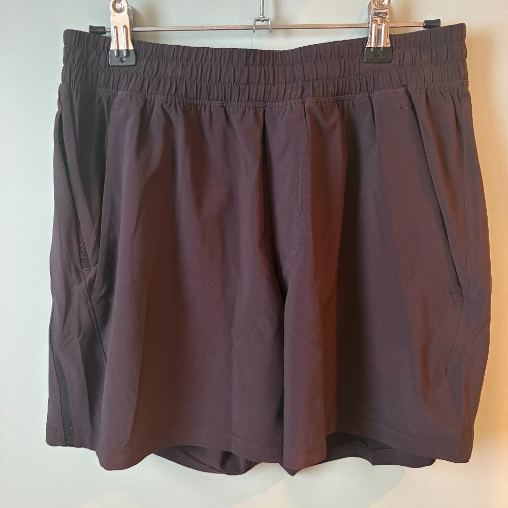Lululemon Pace Breaker Linerless 5 inch, Size Small, Color Sequoia